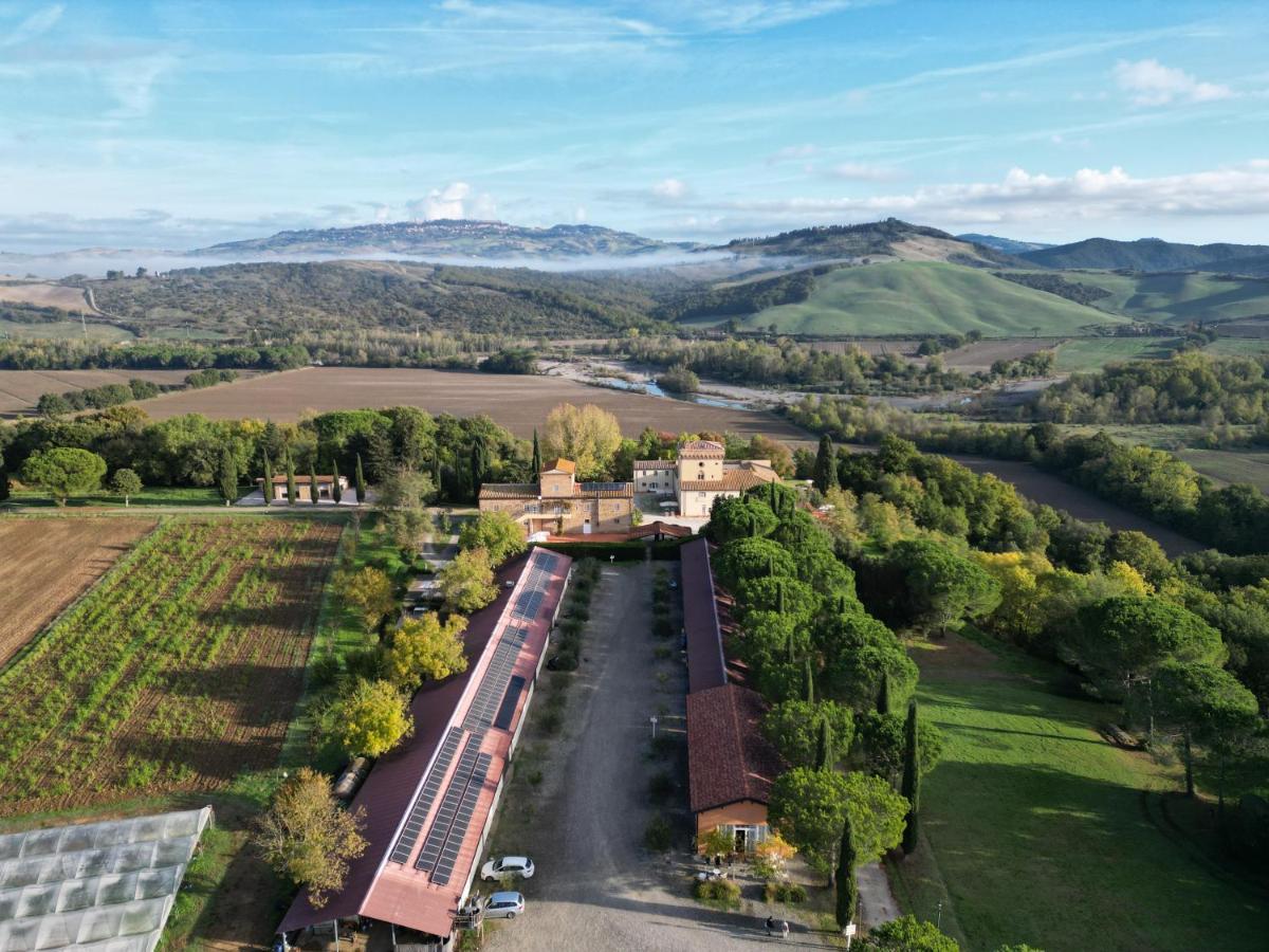 Bioagriturismo Il Cerreto Pomarance Exterior foto