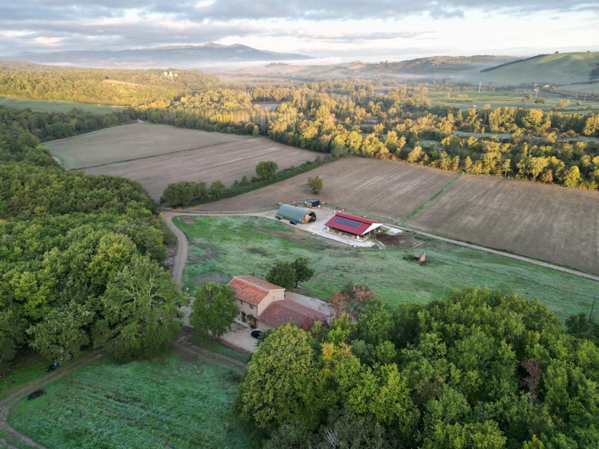 Bioagriturismo Il Cerreto Pomarance Exterior foto
